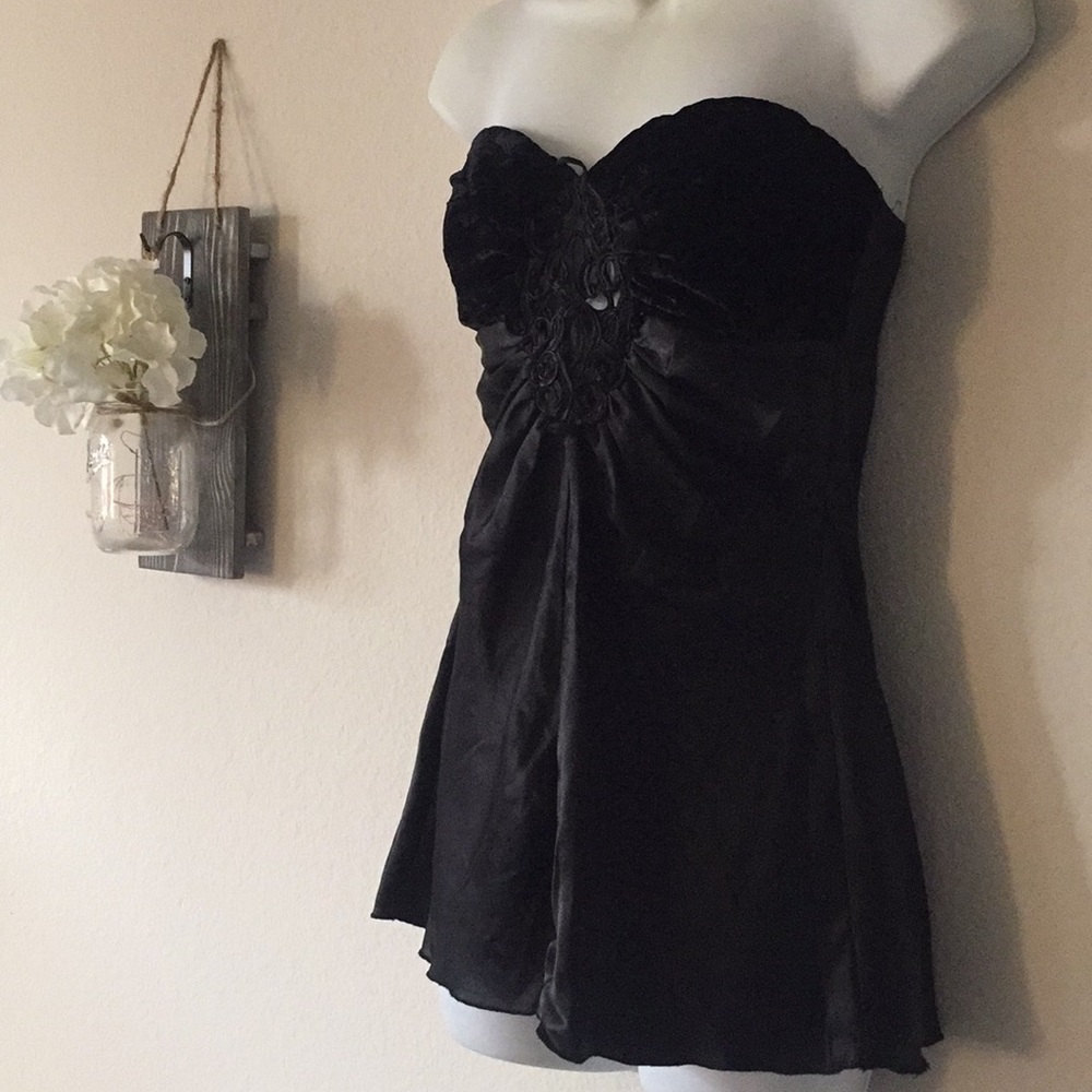 Wet Seal Strapless Top | Black Velvet and Satin